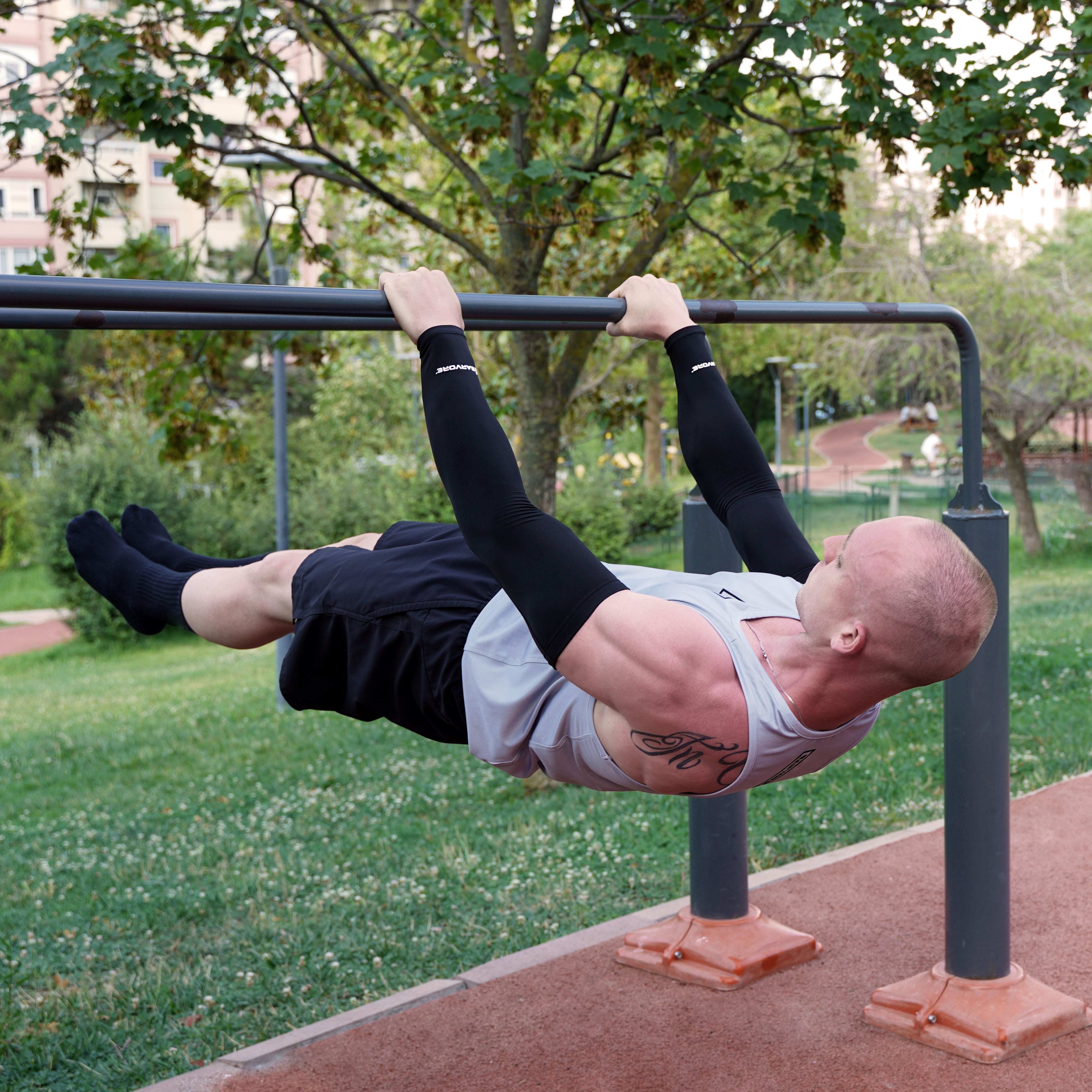 COMPRESSION ARM SLEEVES